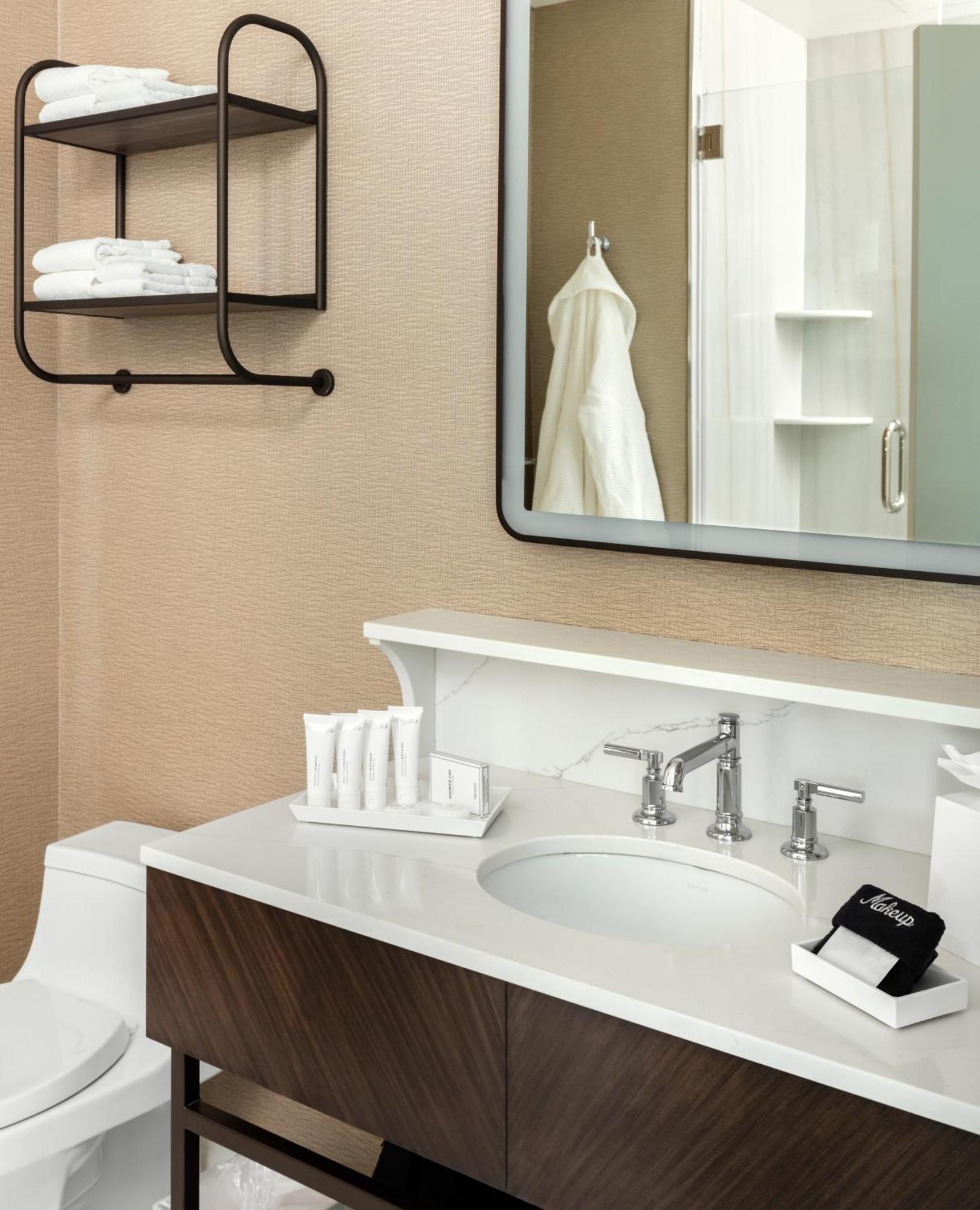 The Chateau Grande Hotel East Brunswick Ngoại thất bức ảnh